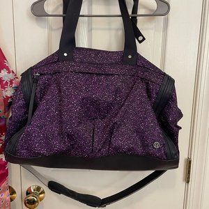 Lululemon “in it to win it” Duffel Bag